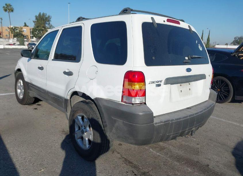 Photo 3 of 2007 Ford Escape XLT/XLT SPORT (VIN 1FMCU03187KA65050)