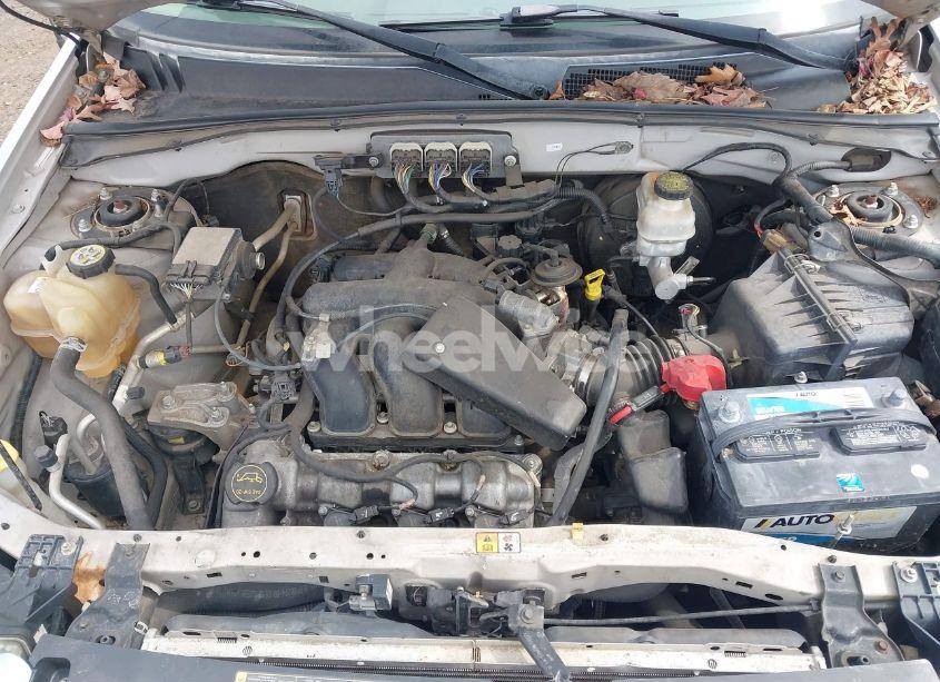 Photo 10 of 2008 Ford Escape XLT (VIN 1FMCU03188KB46664)