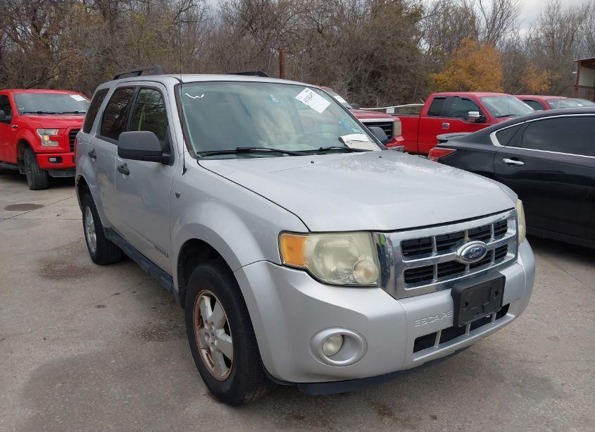 2008 Ford Escape XLT (VIN 1FMCU03188KC98413) main photo