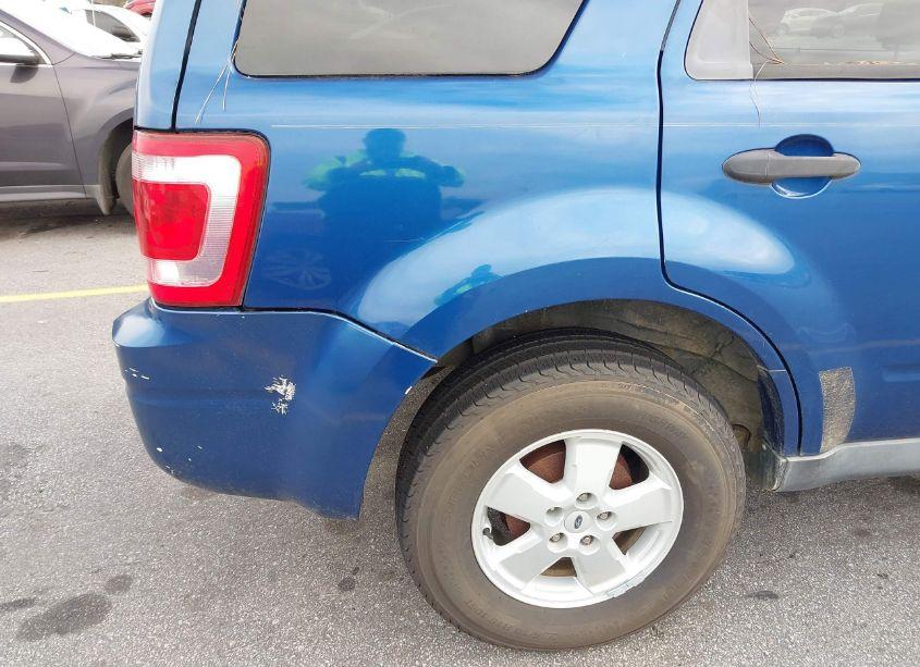 Photo 13 of 2008 Ford Escape XLT (VIN 1FMCU03188KD85485)