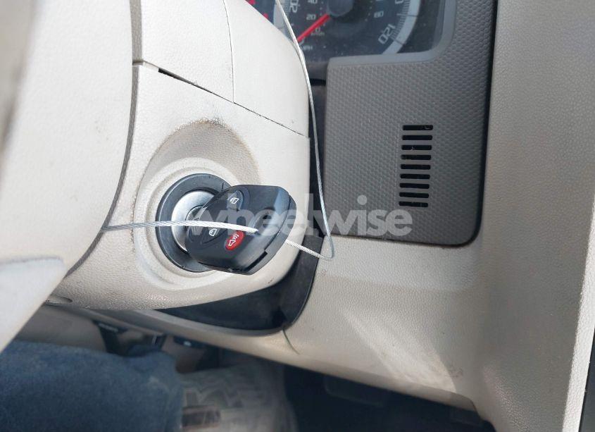 Photo 11 of 2008 Ford Escape XLT (VIN 1FMCU03198KA86510)