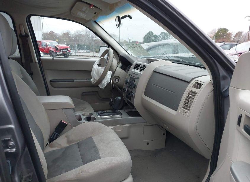 Photo 5 of 2008 Ford Escape XLT (VIN 1FMCU03198KC06418)