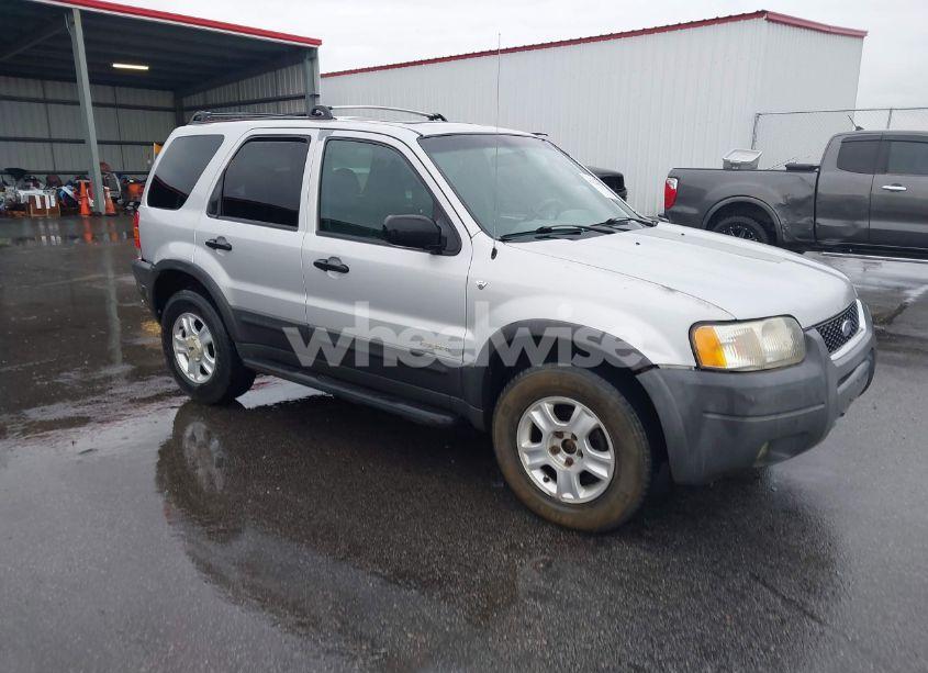 2002 Ford Escape XLT (VIN 1FMCU031X2KA05649) main photo