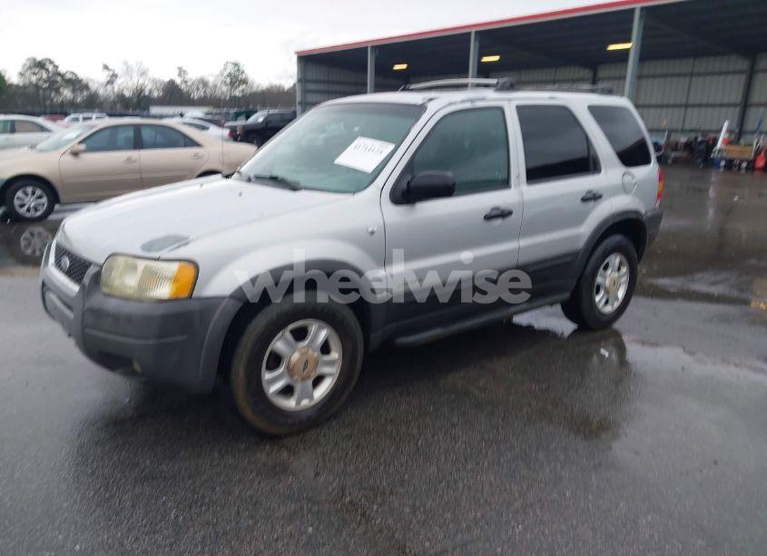 Photo 2 of 2002 Ford Escape XLT (VIN 1FMCU031X2KA05649)