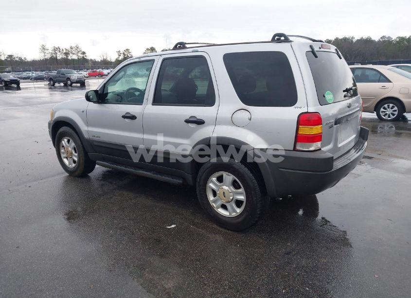 Photo 3 of 2002 Ford Escape XLT (VIN 1FMCU031X2KA05649)