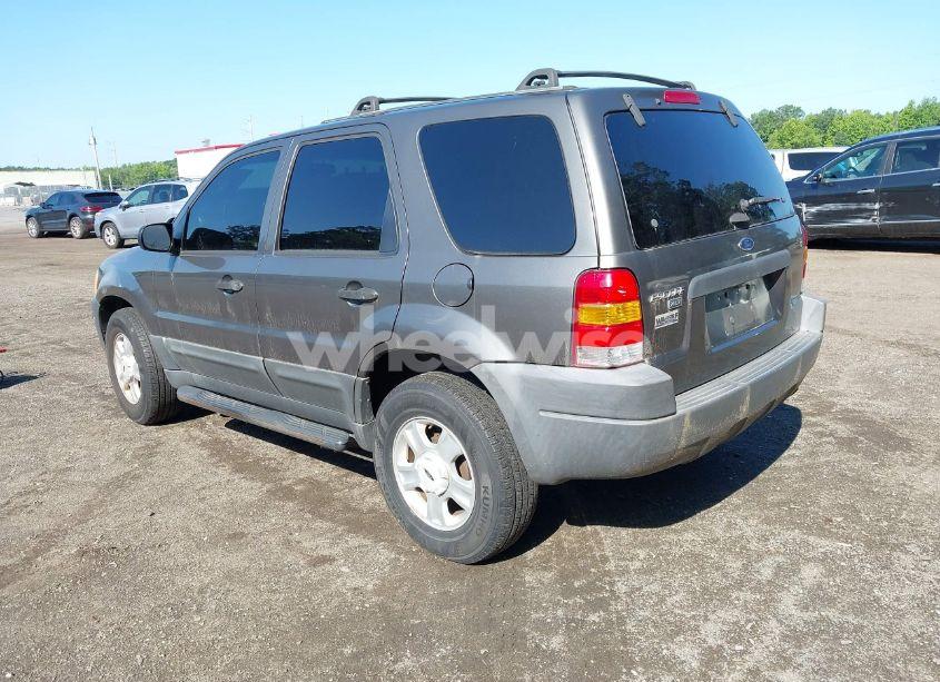 Photo 3 of 2004 Ford Escape XLT (VIN 1FMCU031X4DA18148)