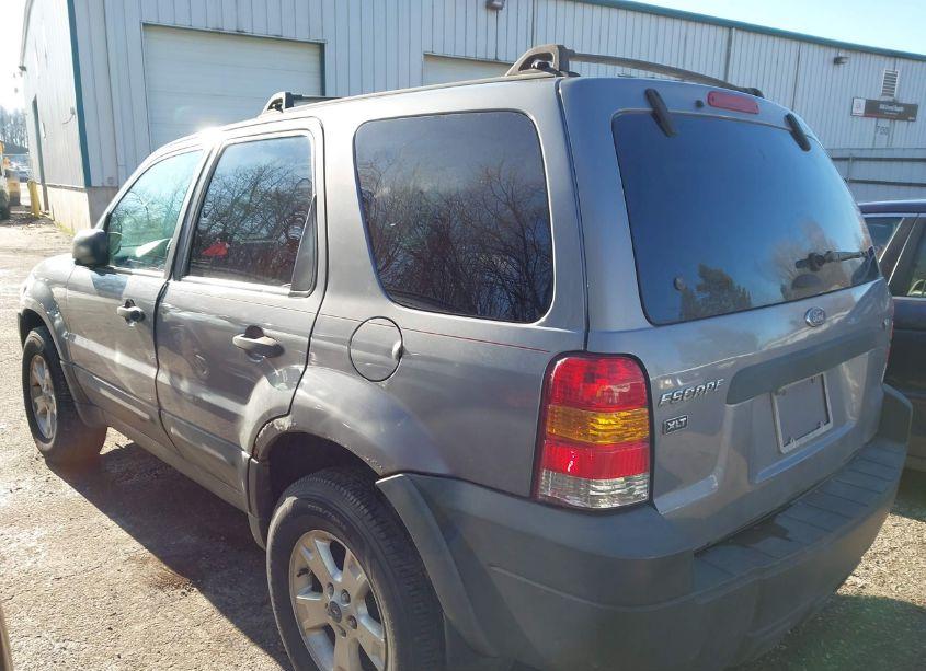 Photo 3 of 2007 Ford Escape XLT/XLT SPORT (VIN 1FMCU031X7KA20532)