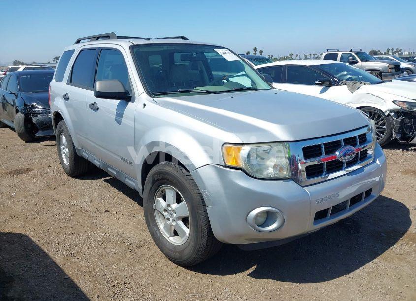 2008 Ford Escape XLT (VIN 1FMCU031X8KA81705) main photo