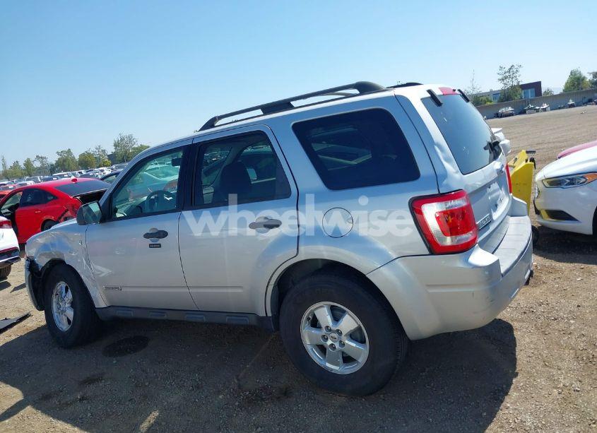 Photo 14 of 2008 Ford Escape XLT (VIN 1FMCU031X8KA81705)