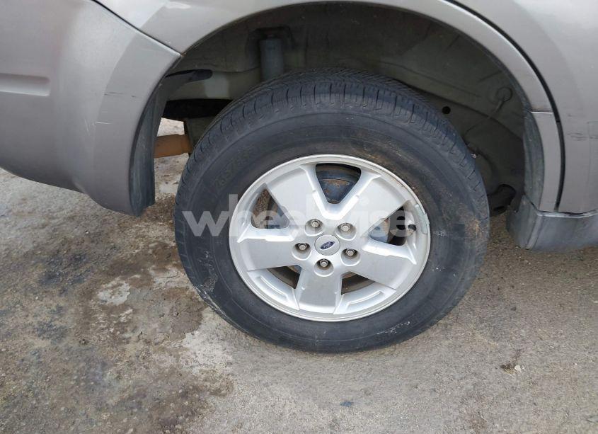 Photo 13 of 2008 Ford Escape XLT (VIN 1FMCU031X8KB93601)