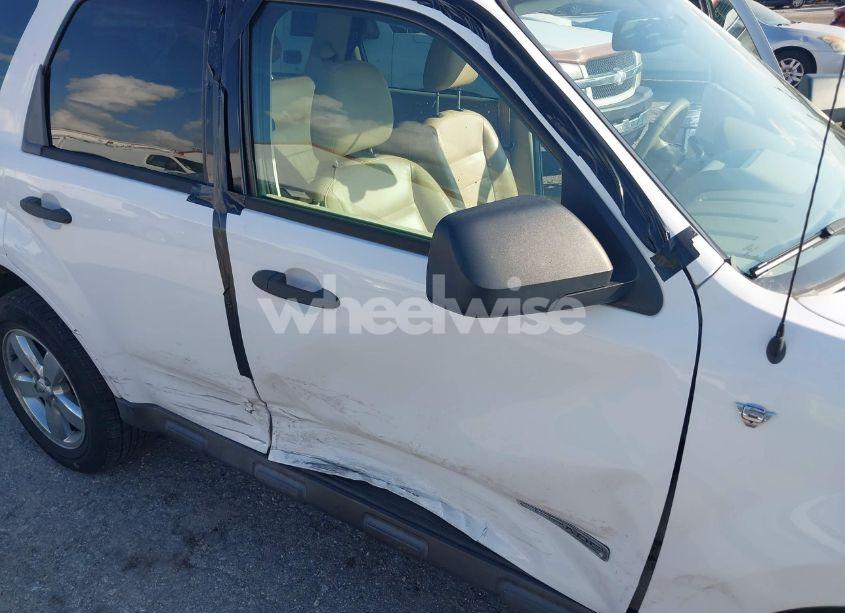 Photo 12 of 2008 Ford Escape XLT (VIN 1FMCU031X8KC24894)