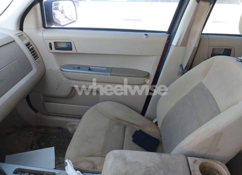 Photo 5 of 2008 Ford Escape XLT (VIN 1FMCU031X8KE48053)