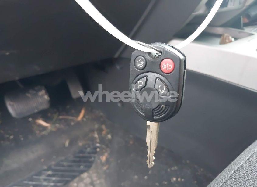 Photo 11 of 2009 Ford Escape XLT (VIN 1FMCU03709KA51747)