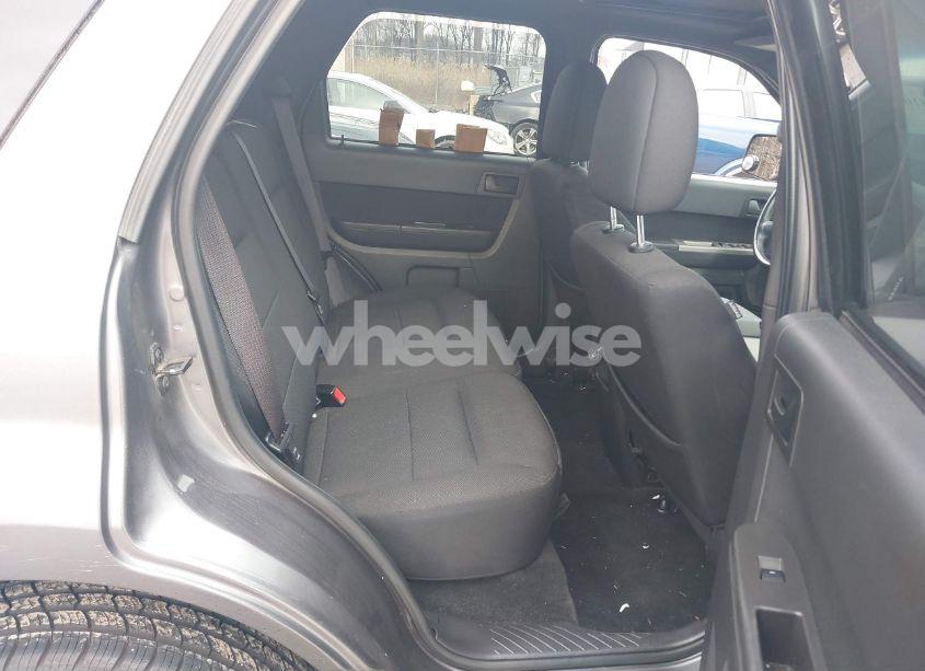 Photo 8 of 2009 Ford Escape XLT (VIN 1FMCU03709KA51747)