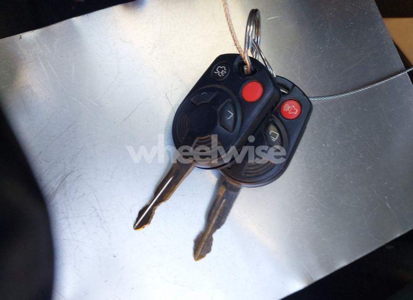 Photo 11 of 2009 Ford Escape XLT (VIN 1FMCU03709KB87490)