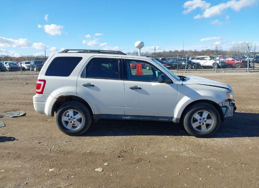 Photo 13 of 2009 Ford Escape XLT (VIN 1FMCU03709KC68098)
