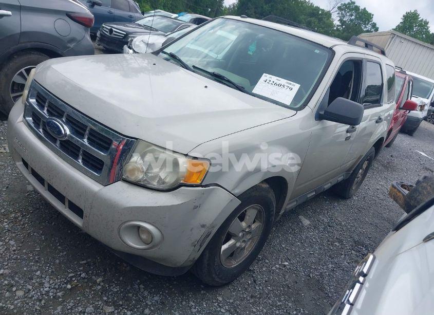 Photo 2 of 2009 Ford Escape XLT (VIN 1FMCU03709KC81773)