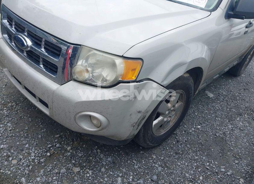 Photo 6 of 2009 Ford Escape XLT (VIN 1FMCU03709KC81773)