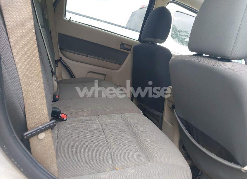 Photo 8 of 2009 Ford Escape XLT (VIN 1FMCU03709KC81773)