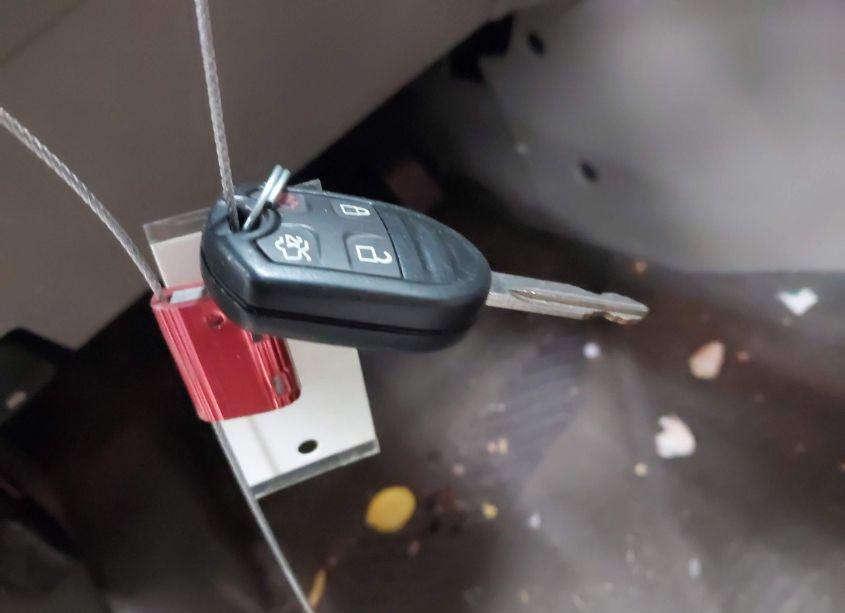 Photo 11 of 2009 Ford Escape XLT (VIN 1FMCU03719KC57644)