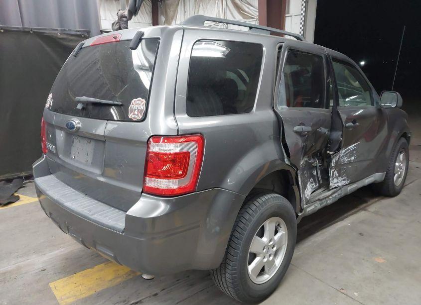 Photo 4 of 2009 Ford Escape XLT (VIN 1FMCU03719KC57644)