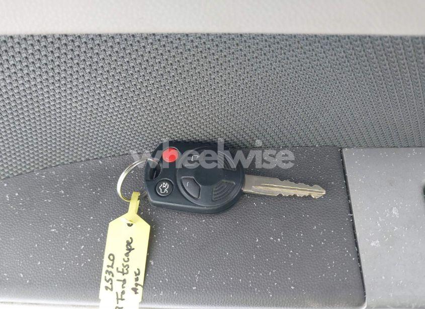 Photo 11 of 2009 Ford Escape XLT (VIN 1FMCU03729KA50521)