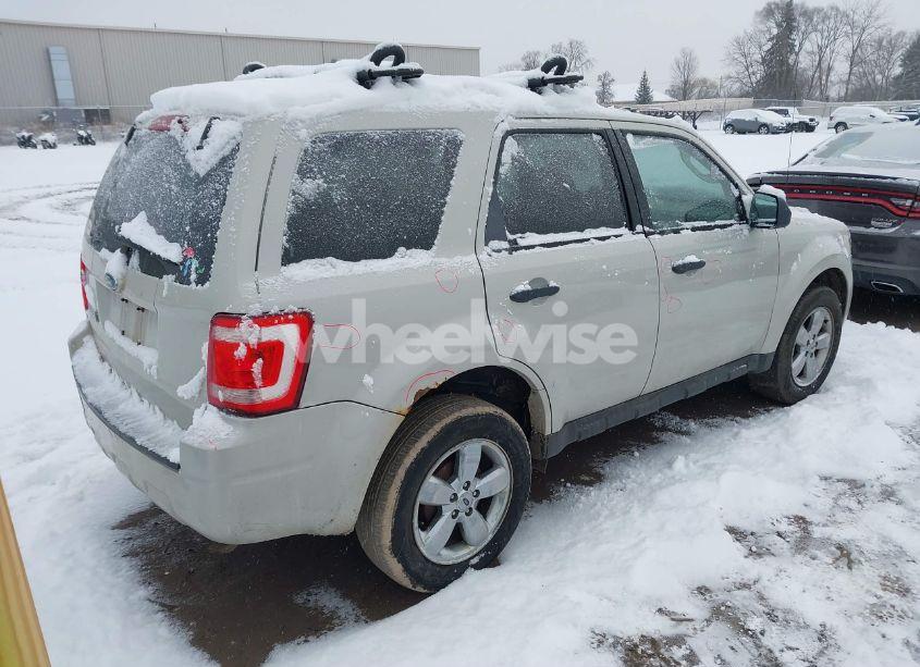 Photo 4 of 2009 Ford Escape XLT (VIN 1FMCU03729KA50521)