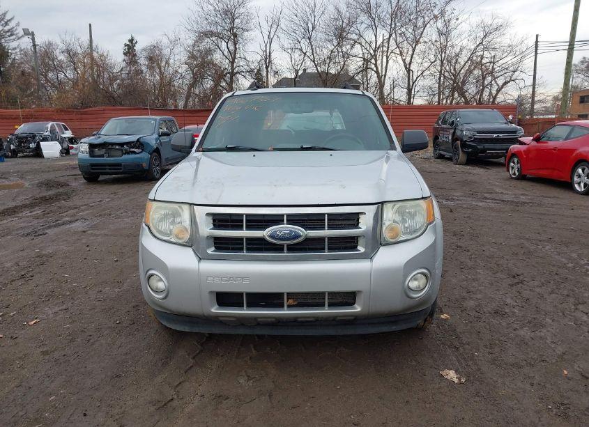 Photo 12 of 2009 Ford Escape XLT (VIN 1FMCU03729KB28604)