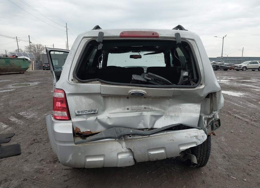 Photo 16 of 2009 Ford Escape XLT (VIN 1FMCU03729KB28604)