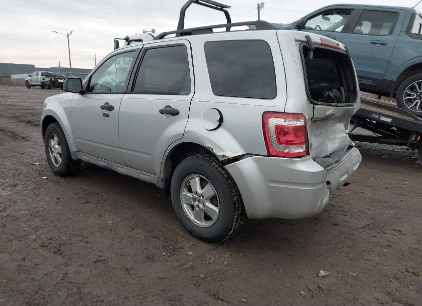 Photo 3 of 2009 Ford Escape XLT (VIN 1FMCU03729KB28604)