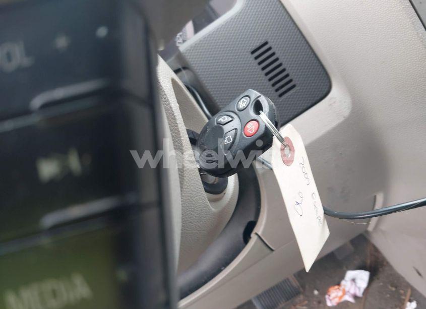 Photo 11 of 2009 Ford Escape XLT (VIN 1FMCU03729KB94912)