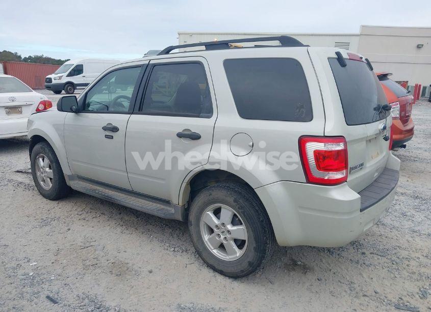 Photo 3 of 2009 Ford Escape XLT (VIN 1FMCU03729KB94912)