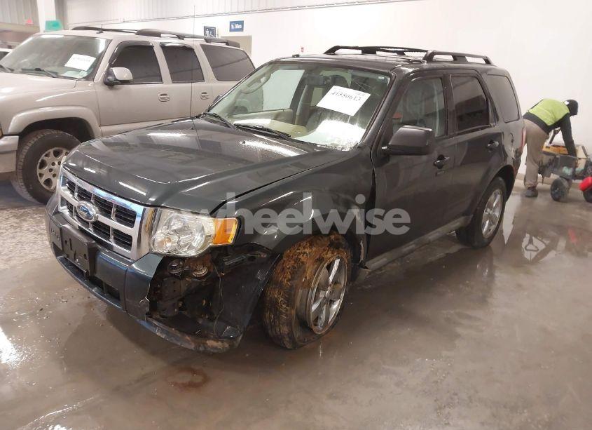 Photo 2 of 2009 Ford Escape XLT (VIN 1FMCU03729KC04211)