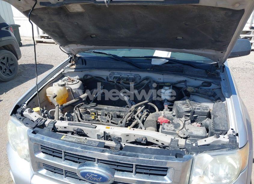 Photo 10 of 2009 Ford Escape XLT (VIN 1FMCU03729KC65946)