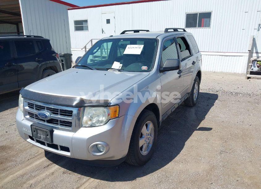 Photo 12 of 2009 Ford Escape XLT (VIN 1FMCU03729KC65946)