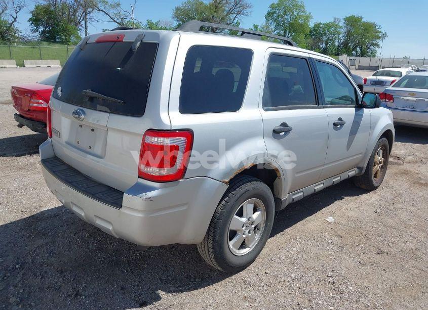 Photo 4 of 2009 Ford Escape XLT (VIN 1FMCU03729KC65946)