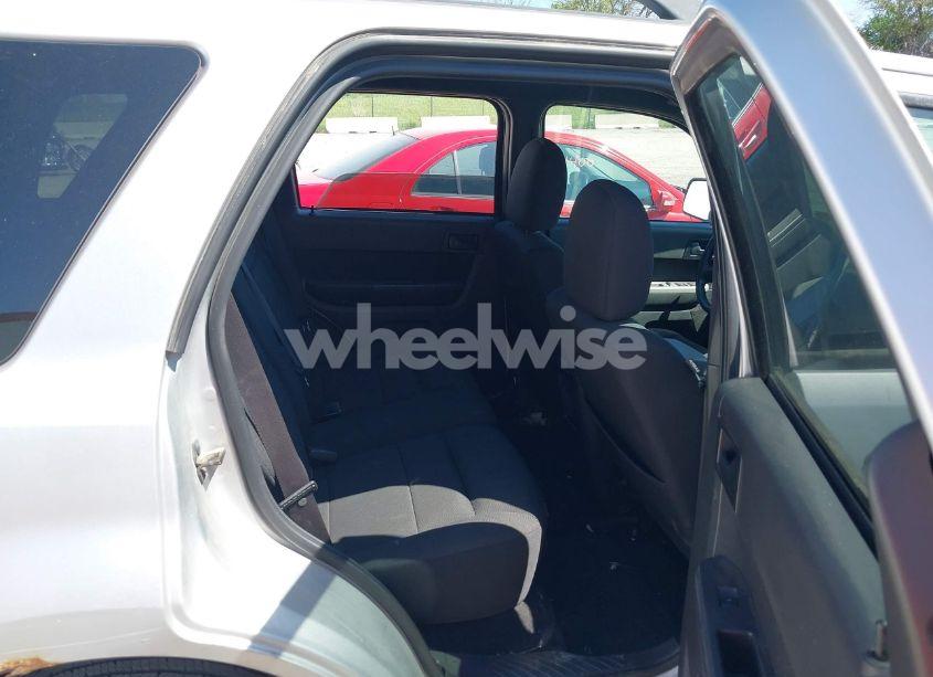 Photo 8 of 2009 Ford Escape XLT (VIN 1FMCU03729KC65946)