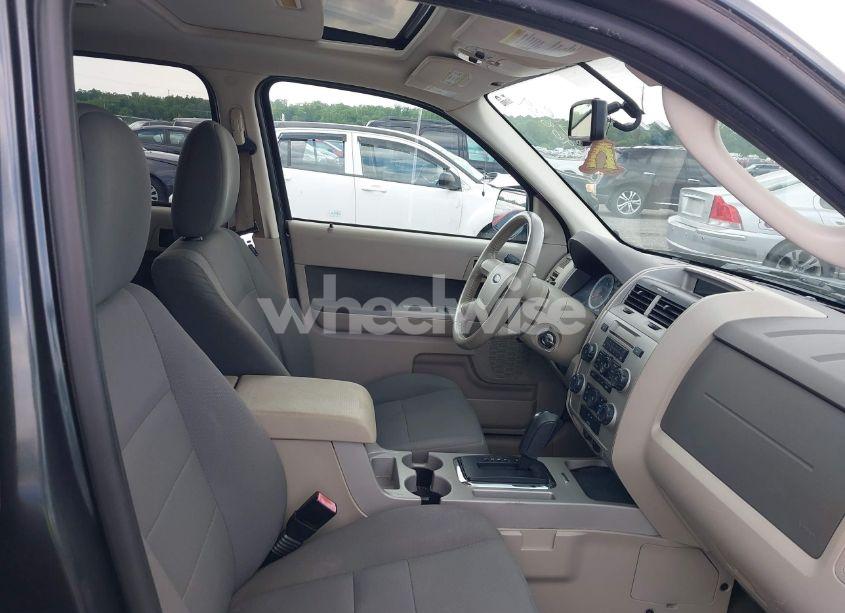 Photo 5 of 2009 Ford Escape XLT (VIN 1FMCU03739KC34270)