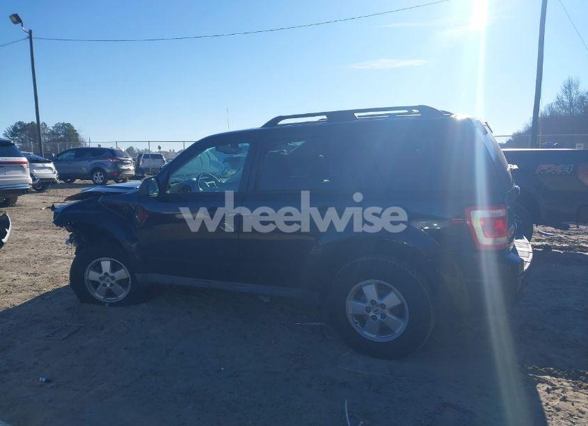 Photo 13 of 2009 Ford Escape XLT (VIN 1FMCU03739KC99815)