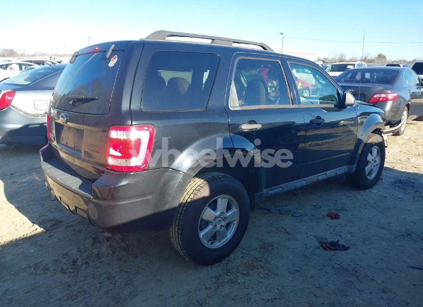 Photo 4 of 2009 Ford Escape XLT (VIN 1FMCU03739KC99815)