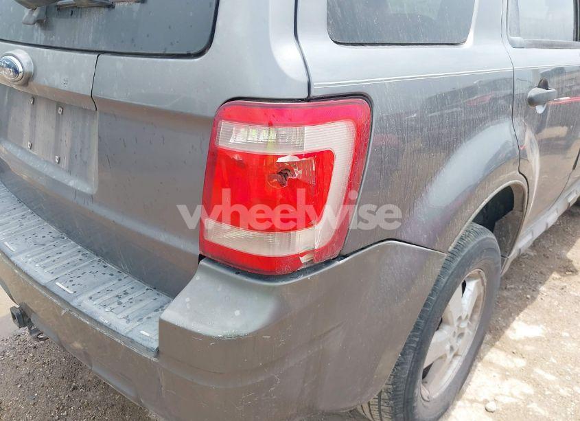 Photo 11 of 2009 Ford Escape XLT (VIN 1FMCU03749KA29640)