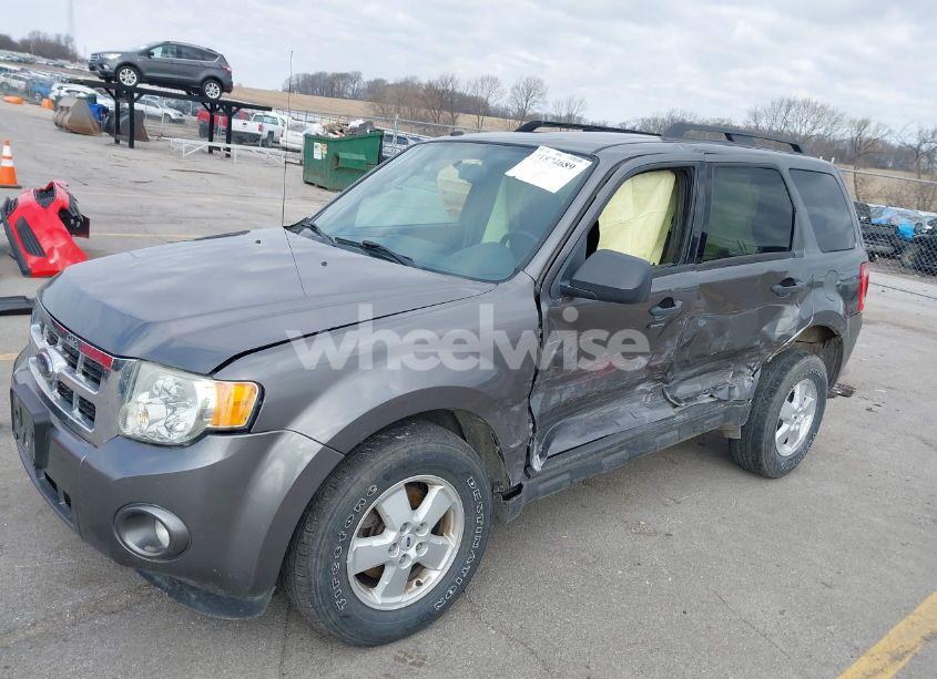 Photo 2 of 2009 Ford Escape XLT (VIN 1FMCU03749KA56093)