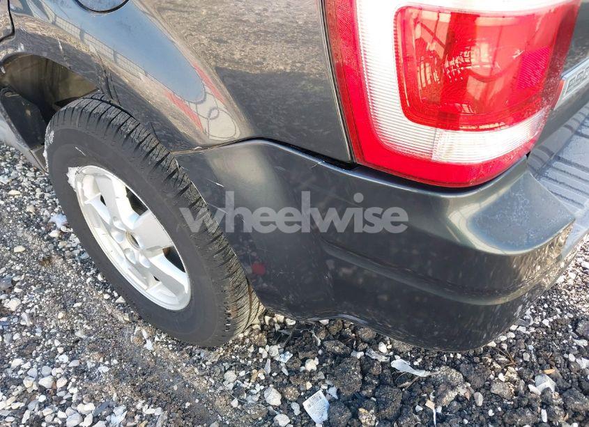 Photo 6 of 2009 Ford Escape XLT (VIN 1FMCU03749KB20987)