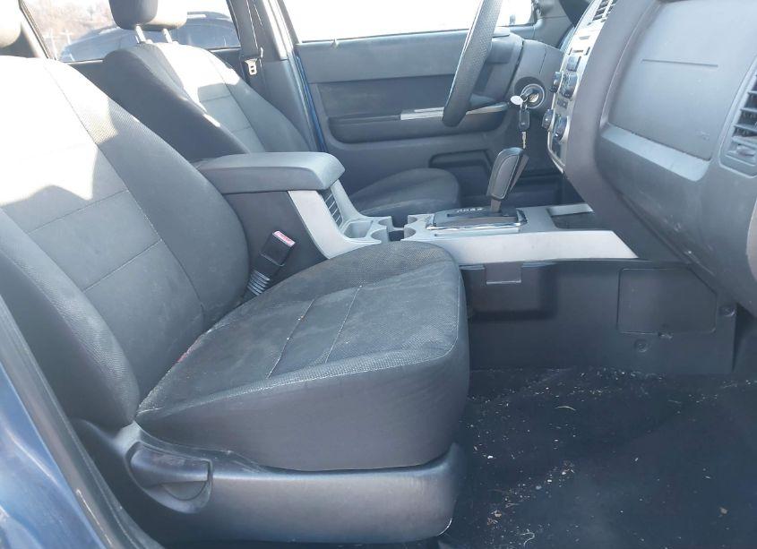 Photo 5 of 2009 Ford Escape XLT (VIN 1FMCU03749KC47920)