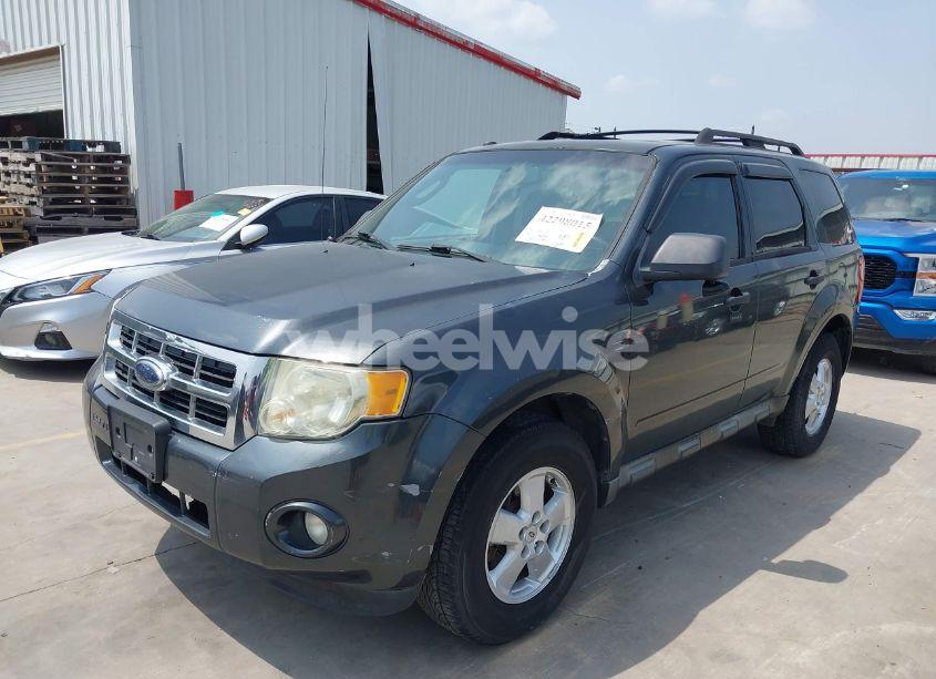 Photo 2 of 2009 Ford Escape XLT (VIN 1FMCU03749KD11535)