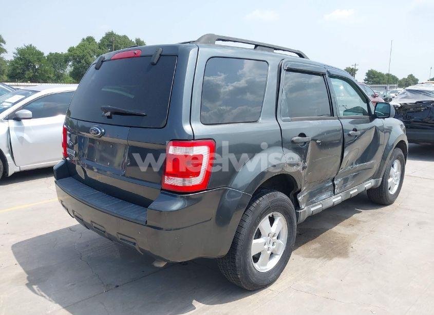 Photo 4 of 2009 Ford Escape XLT (VIN 1FMCU03749KD11535)