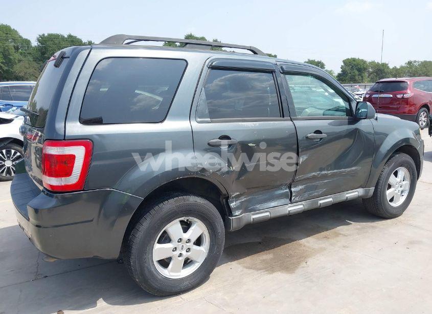 Photo 6 of 2009 Ford Escape XLT (VIN 1FMCU03749KD11535)