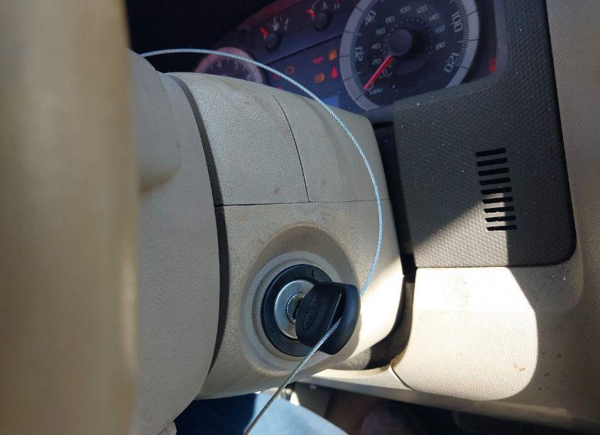 Photo 11 of 2009 Ford Escape XLT (VIN 1FMCU03759KB72273)