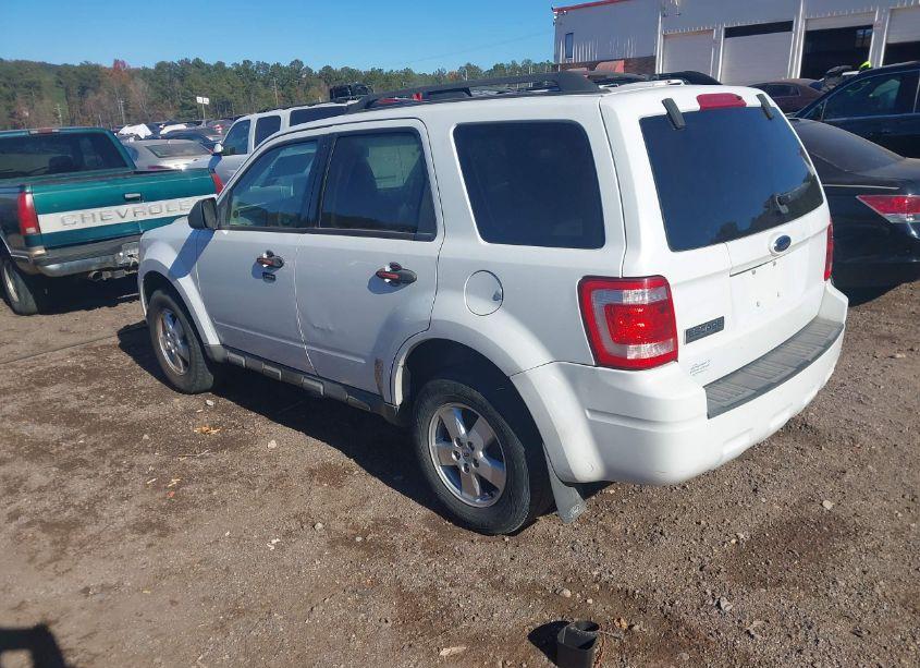 Photo 3 of 2009 Ford Escape XLT (VIN 1FMCU03759KB72273)