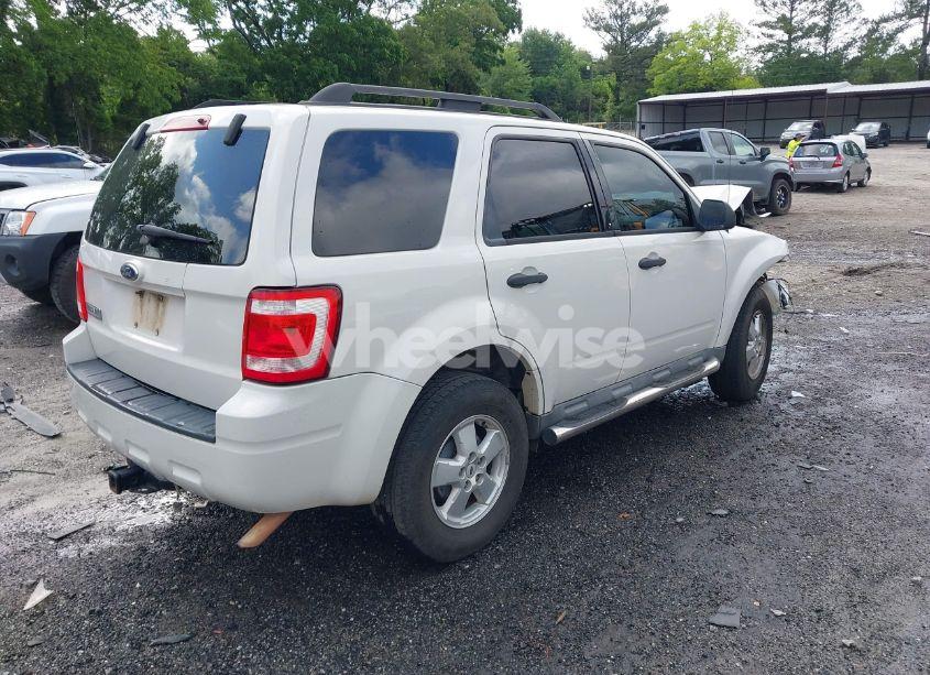 Photo 4 of 2009 Ford Escape XLT (VIN 1FMCU03759KC03621)